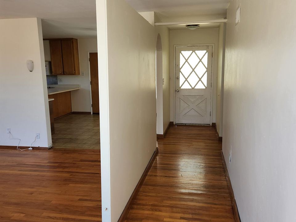 1st image of 3880 Ecochee Ave