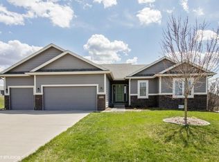 9256 Ayr Line Ct, West Des Moines, IA 50266