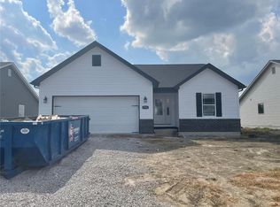 793 Topaz Ct, Mascoutah, IL 62258