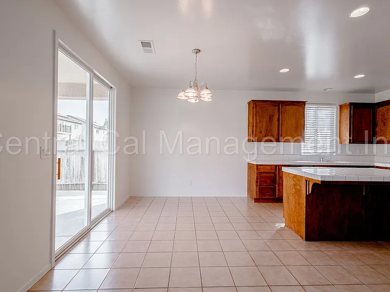 11900 Nebula Ct — Photo 6