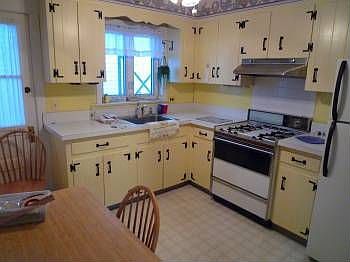 3rd image of 222 Penn Blvd