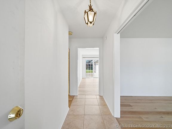 4th image of 7446 E 53rd Pl