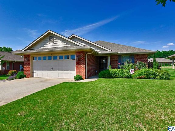 2nd image of 377 Northlake Dr