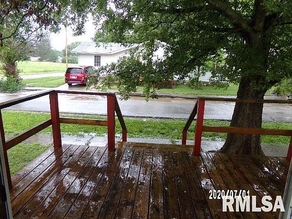 4th image of 1025 W Robinson St