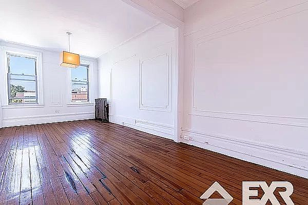 1st image of 701 Franklin Ave APT 4