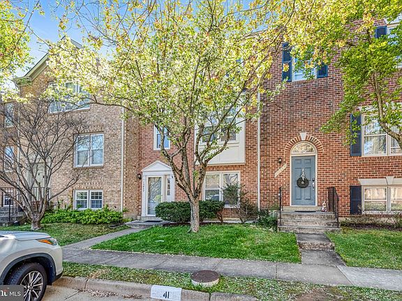 3rd image of 13847 Coleman Ct