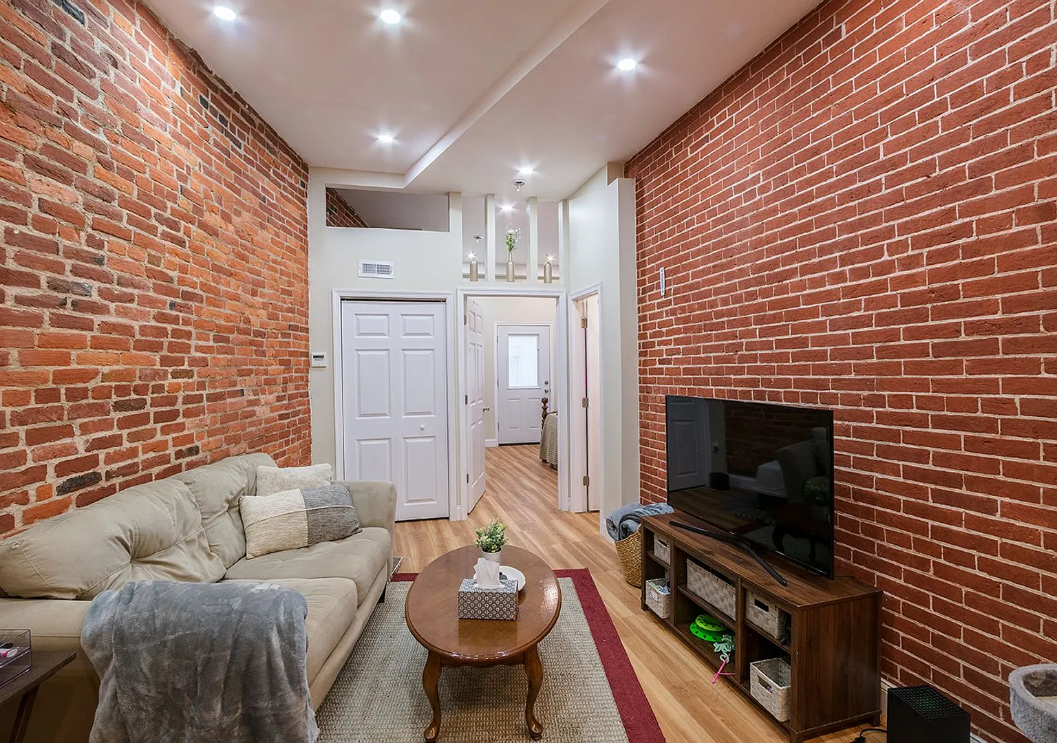 1122 E Passyunk Ave — Photo 1
