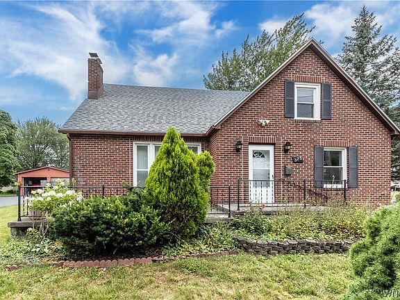 3rd image of 375 Beattie Ave