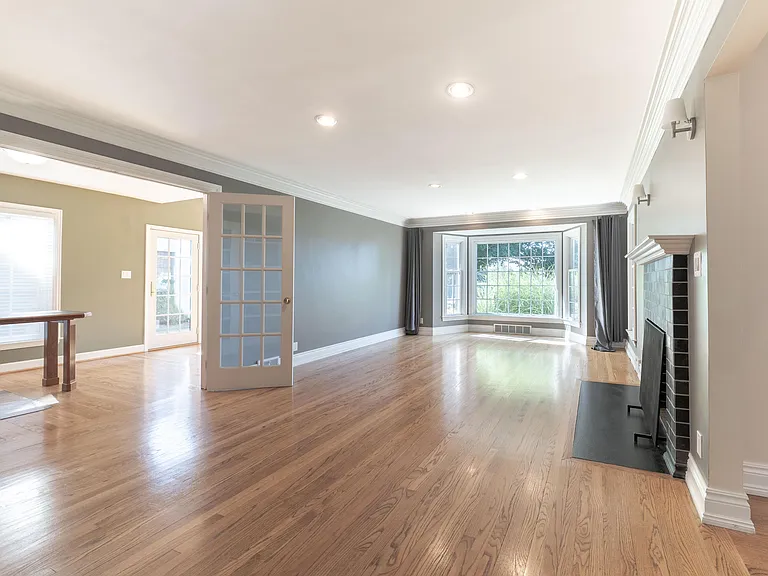 1688 Northlawn Blvd — Photo 5