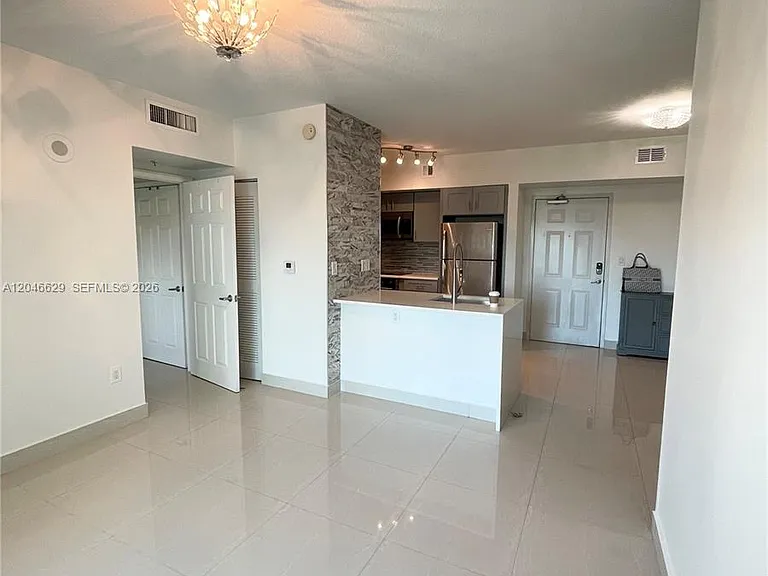 1723 SW 2nd Ave #801 — Photo 5