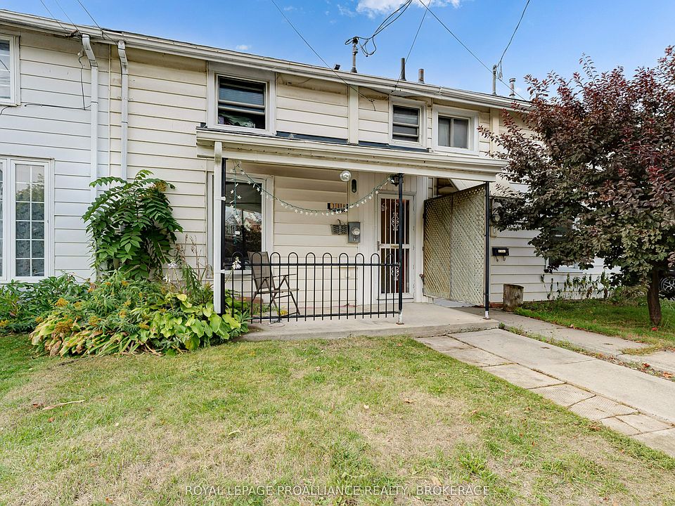 1st image of 318 Sydenham St