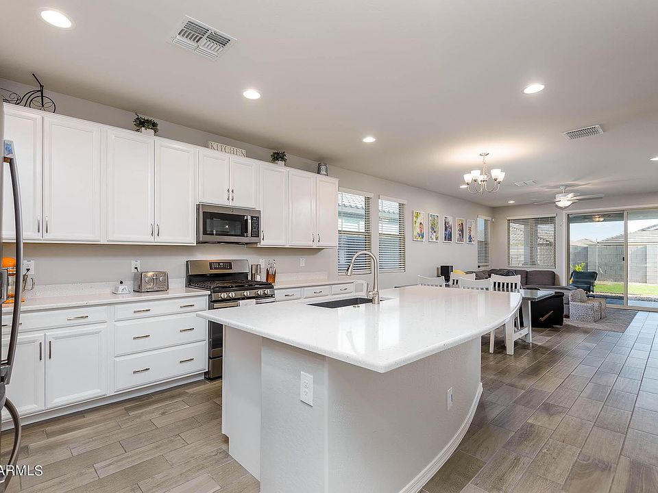 1st image of 2848 W Fain Dr