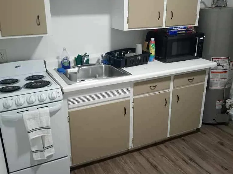 150 Sweetwater St #4 — Photo 12