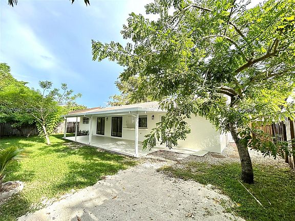2nd image of 13971 SW 112th St