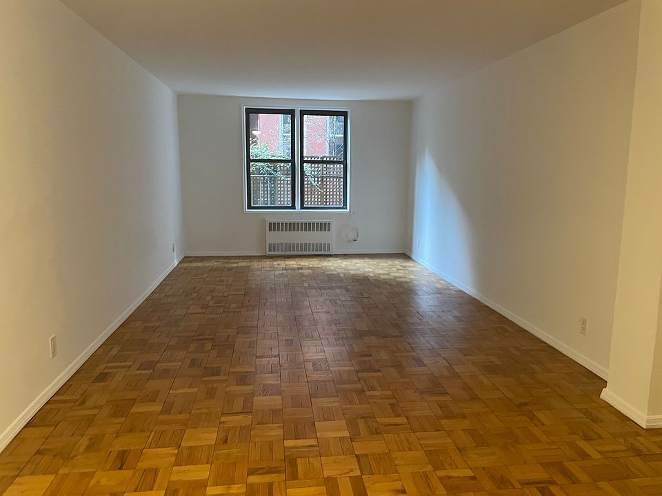 1st image of 110 Bank St APT 1F