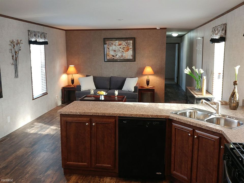 1st image of 32 Saint Peters Dr