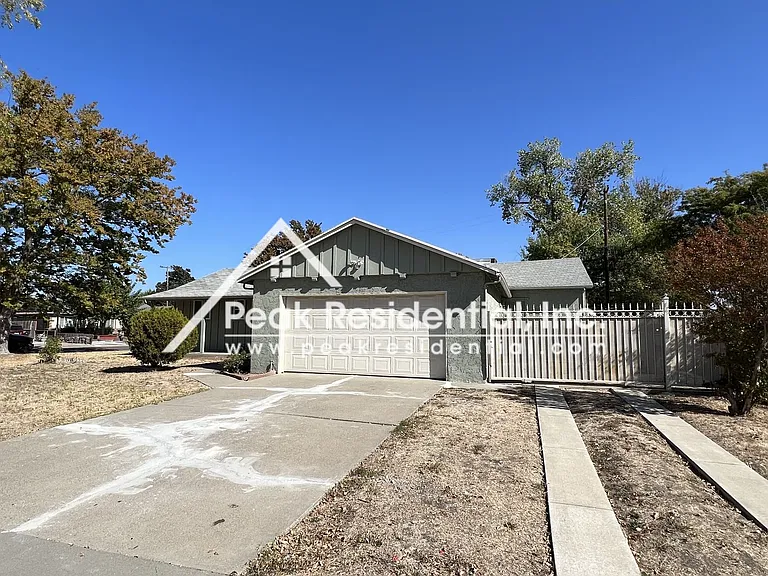 7417 Amherst St — Photo 2