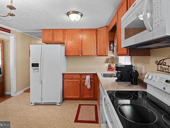 4th image of 4356 Chesapeake Pl