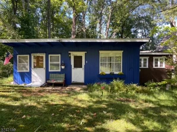 5 Butlers Park, Lebanon Twp., NJ 07882