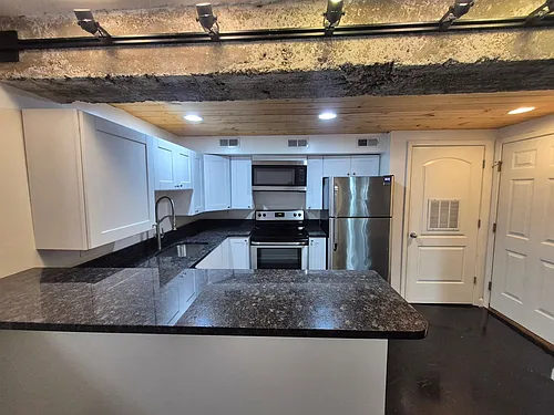 3535 Roger Pl Photo 1