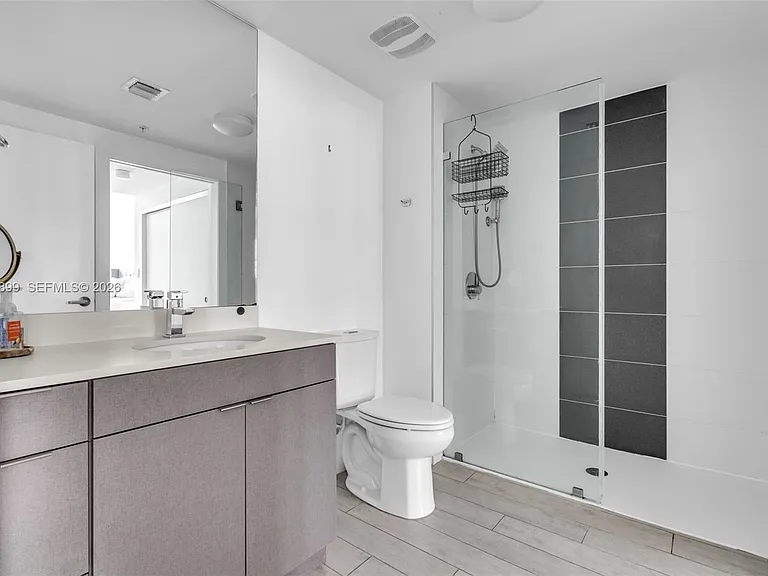 321 NE 26th St #709 — Photo 12