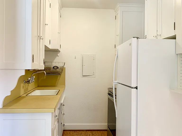 1631 16th Ave #102 — Photo 7