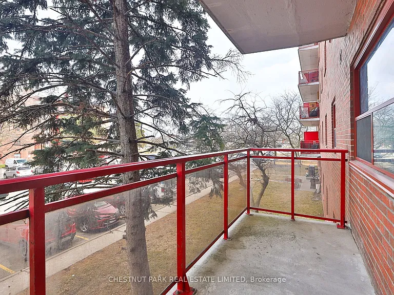 900 Glen St #215 — Photo 35