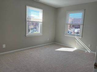 1017 S Rolfe St, Arlington, VA 22204