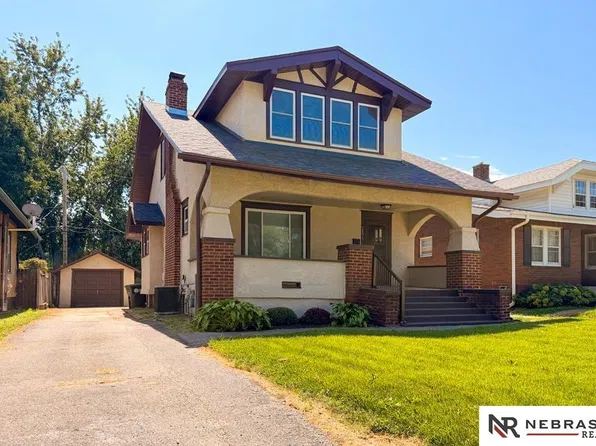 2875 Vane St, Omaha, NE 68112