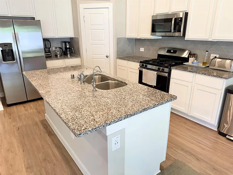 21759 Thicket Point Ln — Photo 6