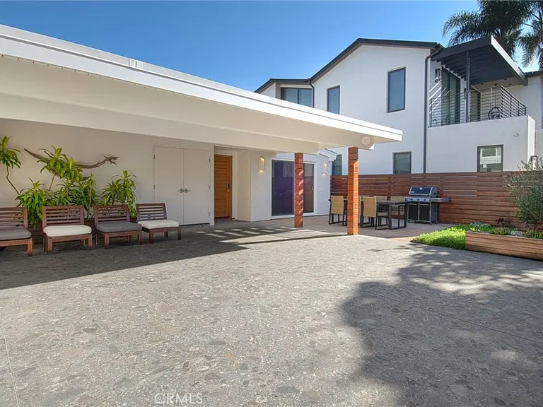 308 Poppy Ave — Photo 21
