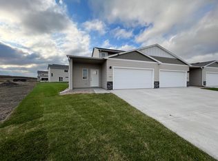 3505 S Broek Dr, Sioux Falls, SD 57106