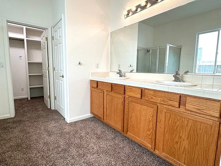3545 Laguna Ct — Photo 14
