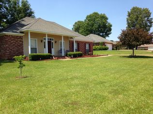 313 White Sand Rd, Florence, MS 39073