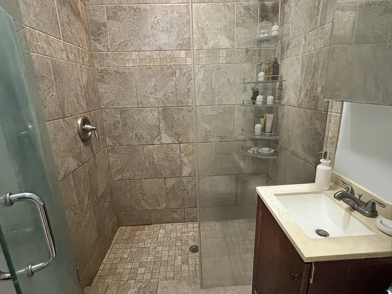 1406 W Superior St #1R — Photo 9