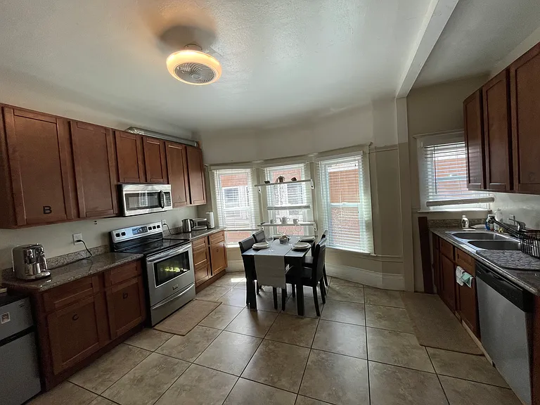 3421 Martin Luther King Jr Way — Photo 16