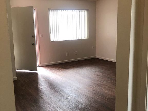 3rd image of 3565 Van Dyke Ave #12