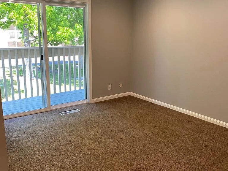 1344 Merrivale West Sq — Photo 10