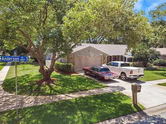 5th image of 2825 Anderson Dr S