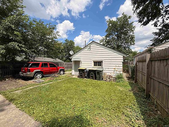 5th image of 4117 Bowser Ave