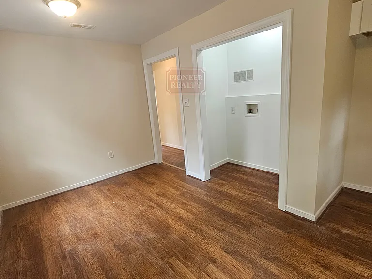 316 Brandon Rd — Photo 7