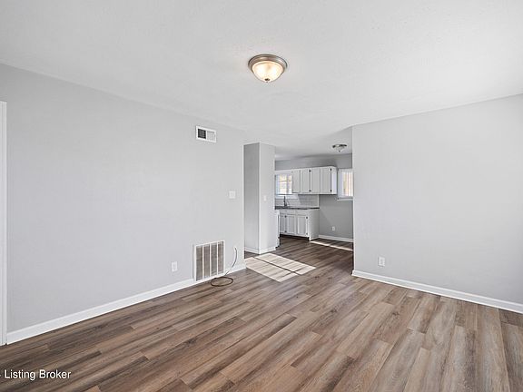 4th image of 4904 Andalusia Ln