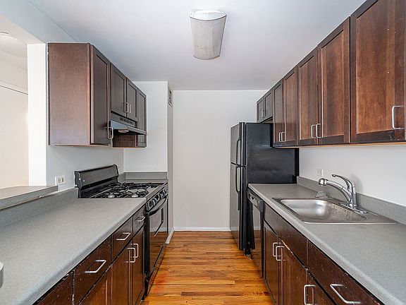 4th image of 150 Featherbed Ln APT 3B
