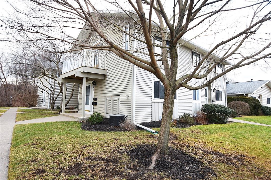 665 Eastbrooke Ln, Rochester, NY 14618 | Zillow