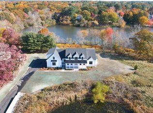 8 Julia Ln, Mansfield, MA 02048