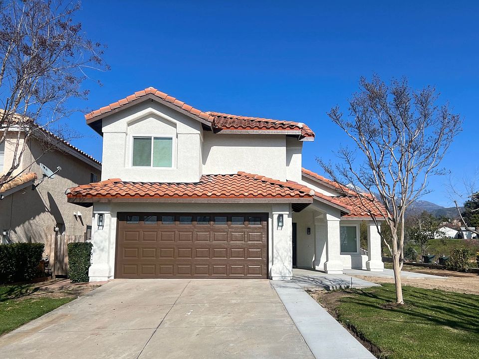 1st image of 10999 Applewood Ln