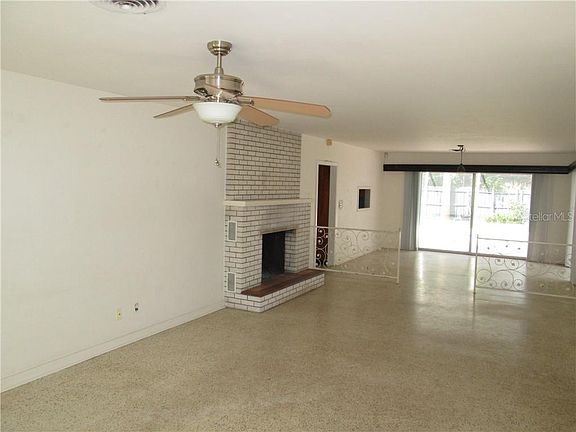 4th image of 123 8th St