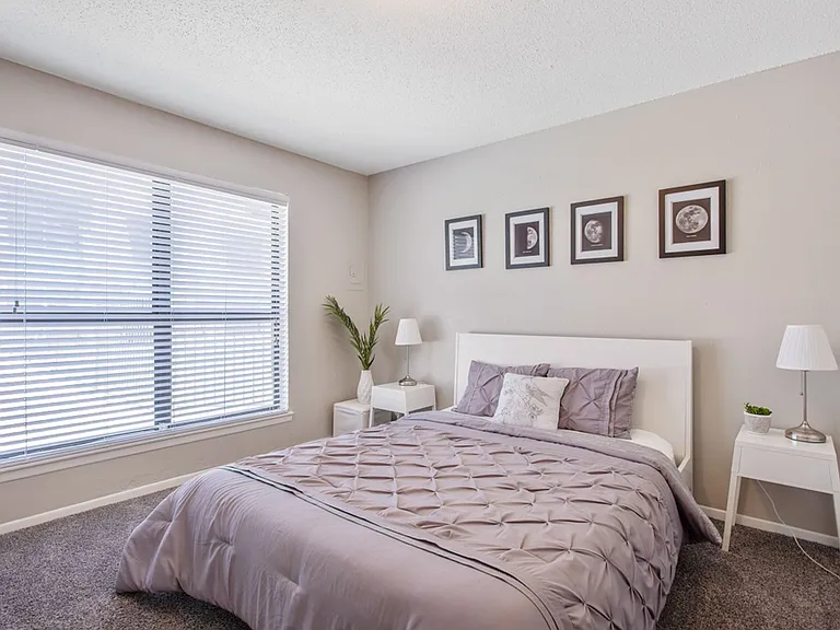 Radius Apartment Homes - $250 Off Move-in Costs! — Photo 40