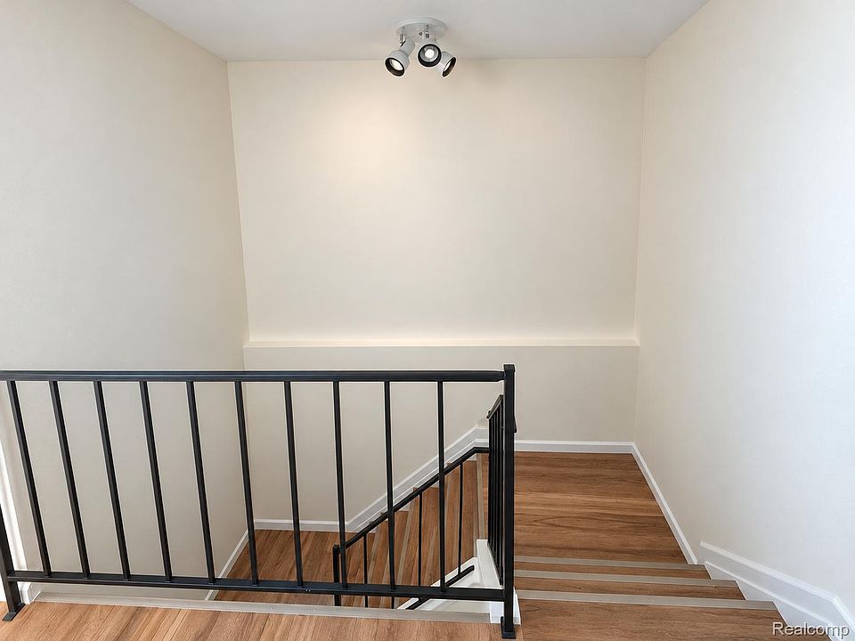 3892 Old Creek Rd, photo 13