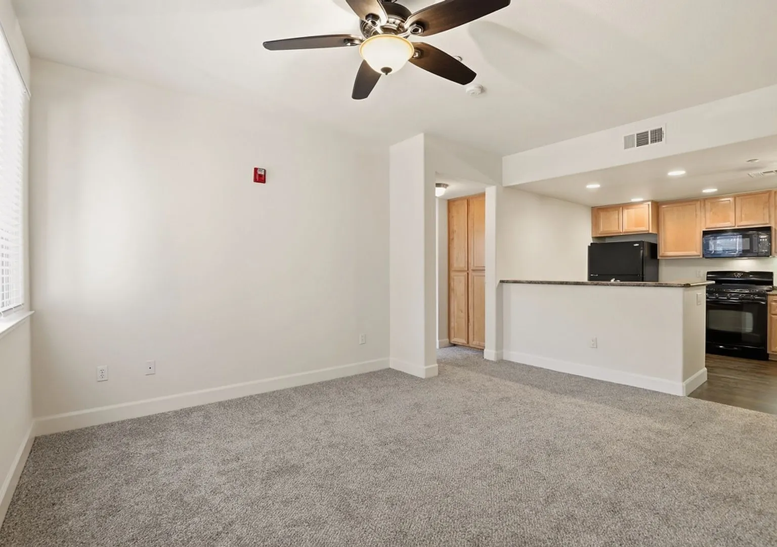 1501 Secret Ravine Pkwy — Photo 4